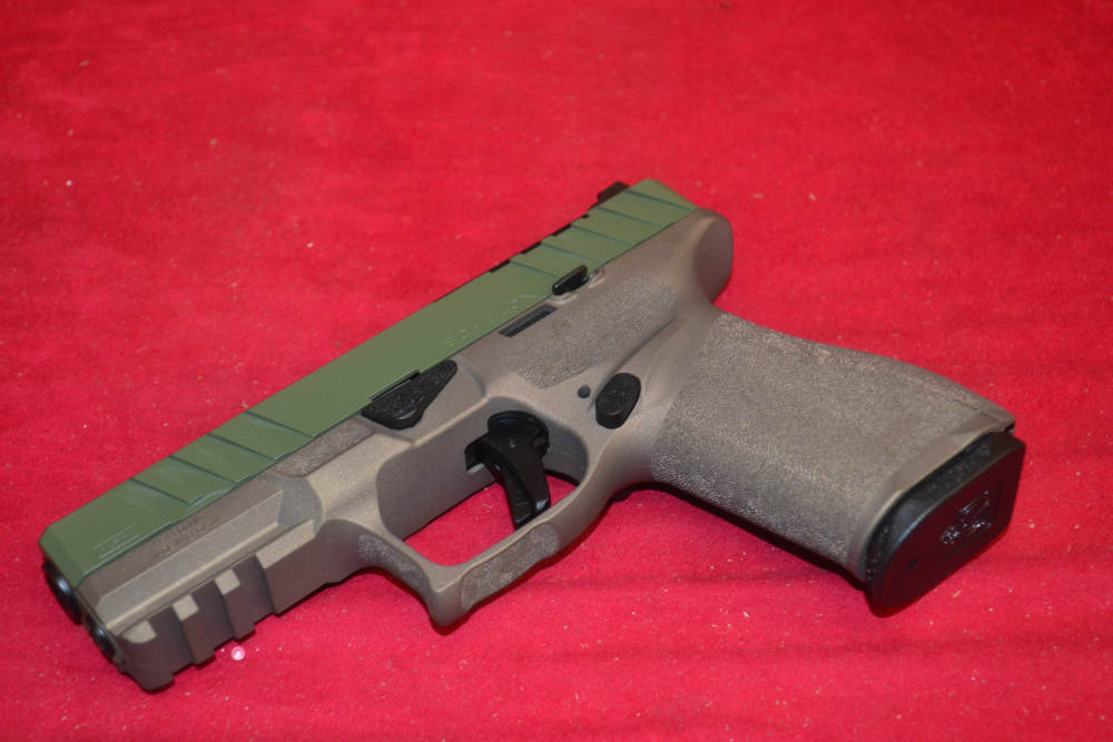 Springfield Armory Echelon 9mm 4"Barre, Custom Finish "Badlands"-img-4