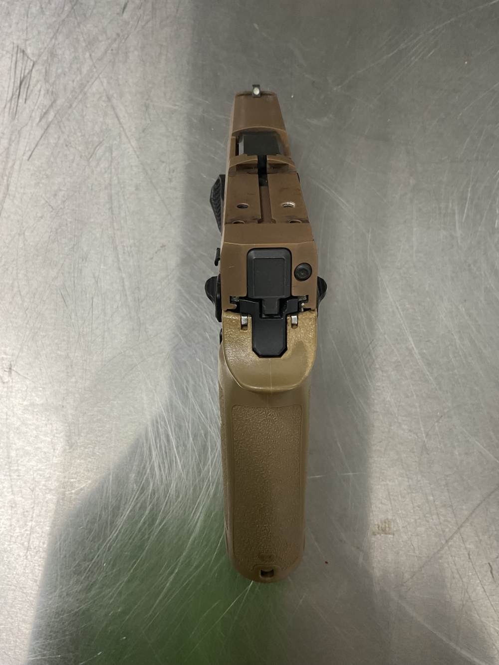 Sig P320 M18 no back plate very good condition -img-2