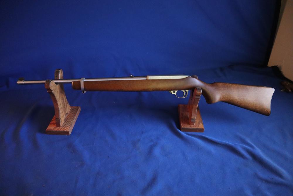1996 Ruger 10-22 Carbine Stainless with metal trigger guard all original -img-10