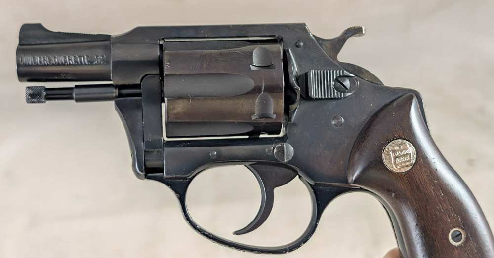 1978 Charter Arms Undercoverette 2" 32 S&W Long Stratford CT 6-Shot DA/SA-img-3
