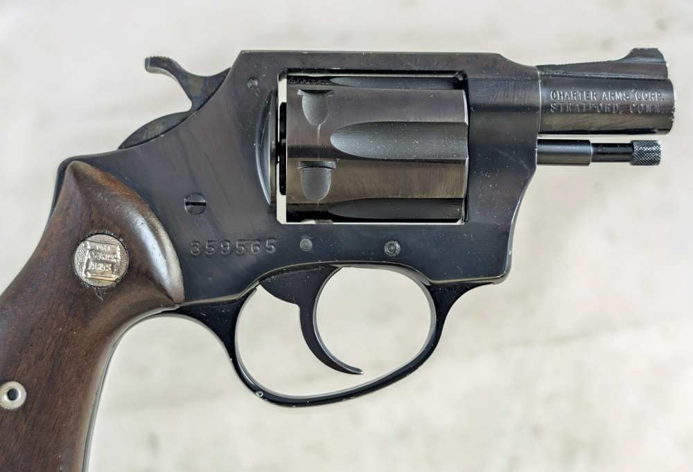 1978 Charter Arms Undercoverette 2" 32 S&W Long Stratford CT 6-Shot DA/SA-img-2