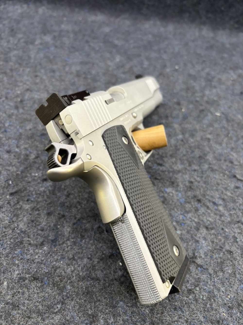 KIMBER RIMFIRE TARGET .22LR w/BOX & TWO MAGS-img-5