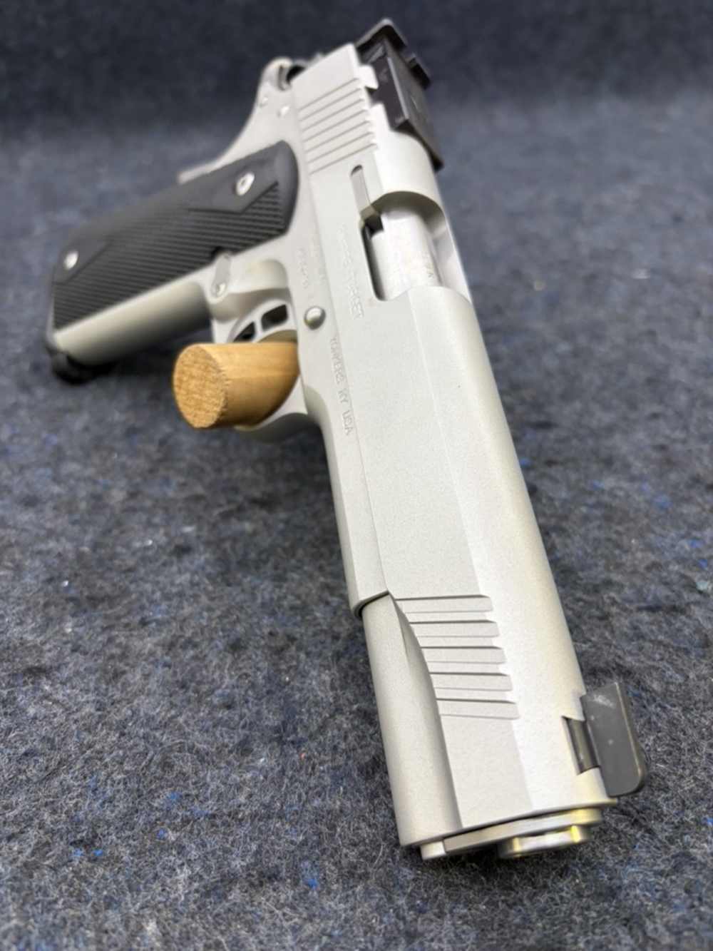 KIMBER RIMFIRE TARGET .22LR w/BOX & TWO MAGS-img-6
