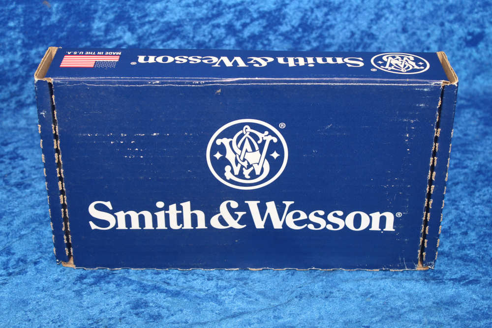 Smith & Wesson SD9 VE 9mm Semi-Automatic Pistol 4" Barrel with 2 Mags, Box-img-35