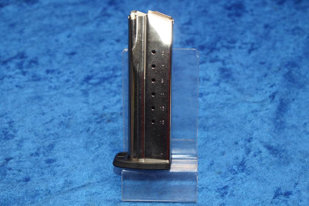 Smith & Wesson SD9 VE 9mm Semi-Automatic Pistol 4" Barrel with 2 Mags, Box-img-32