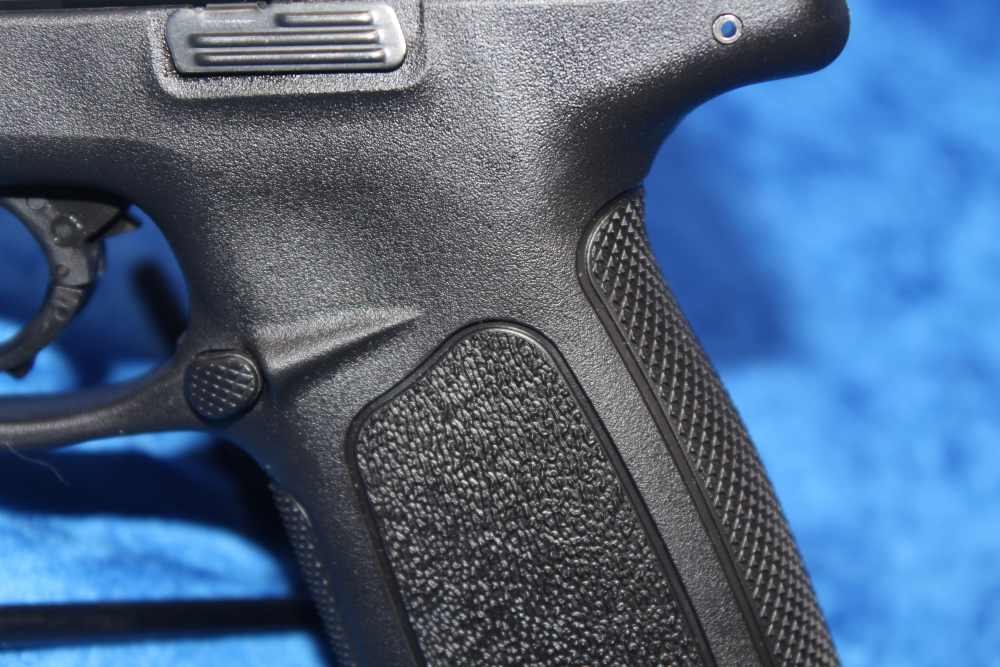 Smith & Wesson SD9 VE 9mm Semi-Automatic Pistol 4" Barrel with 2 Mags, Box-img-5