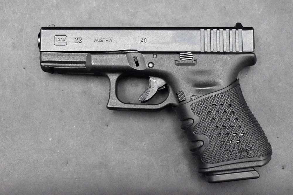 Glock 23 Gen 3 .40 S&W Compact Carry (4) Magazines-img-22