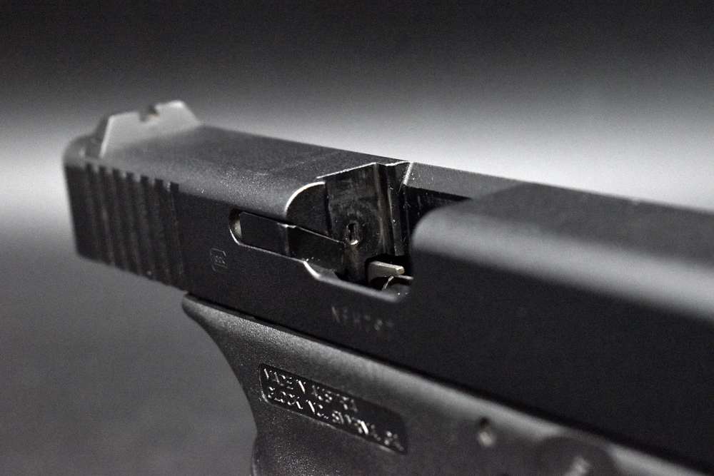 Glock 23 Gen 3 .40 S&W Compact Carry (4) Magazines-img-21