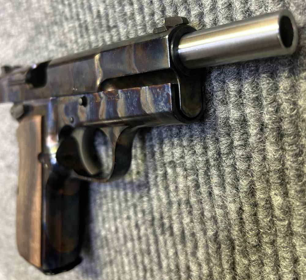*Never Fired* Inglis P-35 Semi Auto Pistol Case Hardened w/ Two Mags - 9mm-img-15