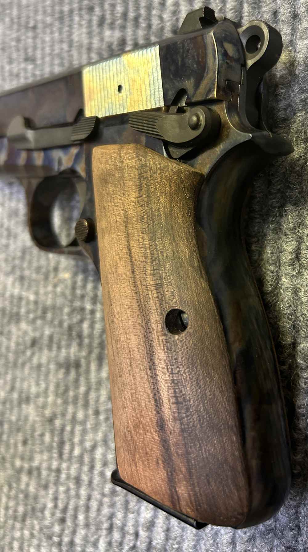 *Never Fired* Inglis P-35 Semi Auto Pistol Case Hardened w/ Two Mags - 9mm-img-8