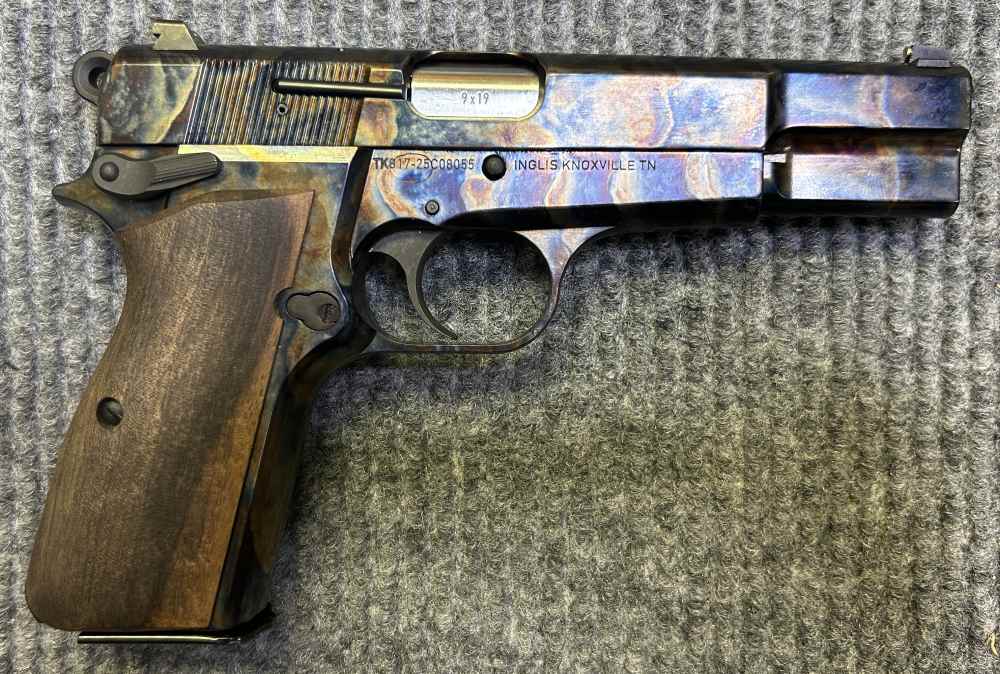 *Never Fired* Inglis P-35 Semi Auto Pistol Case Hardened w/ Two Mags - 9mm-img-2