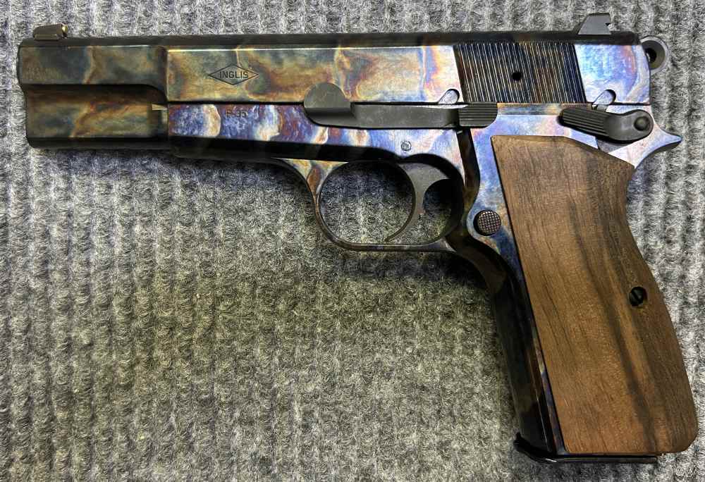 *Never Fired* Inglis P-35 Semi Auto Pistol Case Hardened w/ Two Mags - 9mm-img-3
