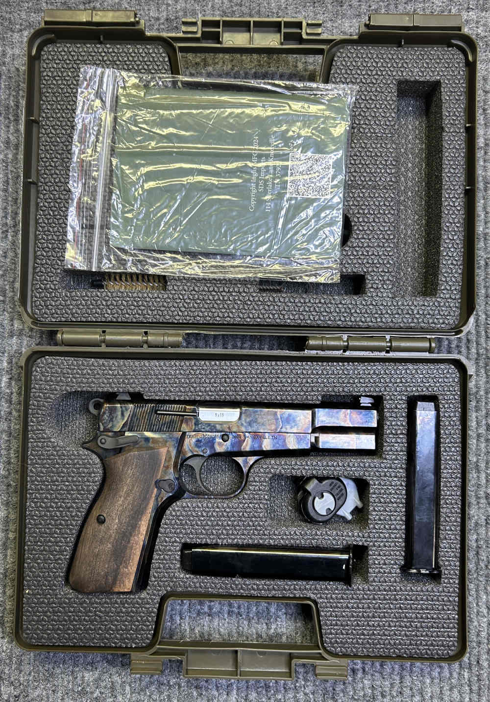 *Never Fired* Inglis P-35 Semi Auto Pistol Case Hardened w/ Two Mags - 9mm-img-1