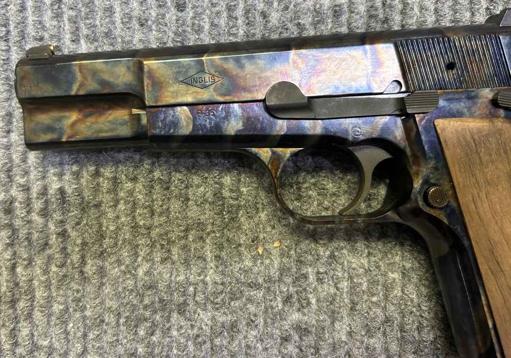 *Never Fired* Inglis P-35 Semi Auto Pistol Case Hardened w/ Two Mags - 9mm-img-7