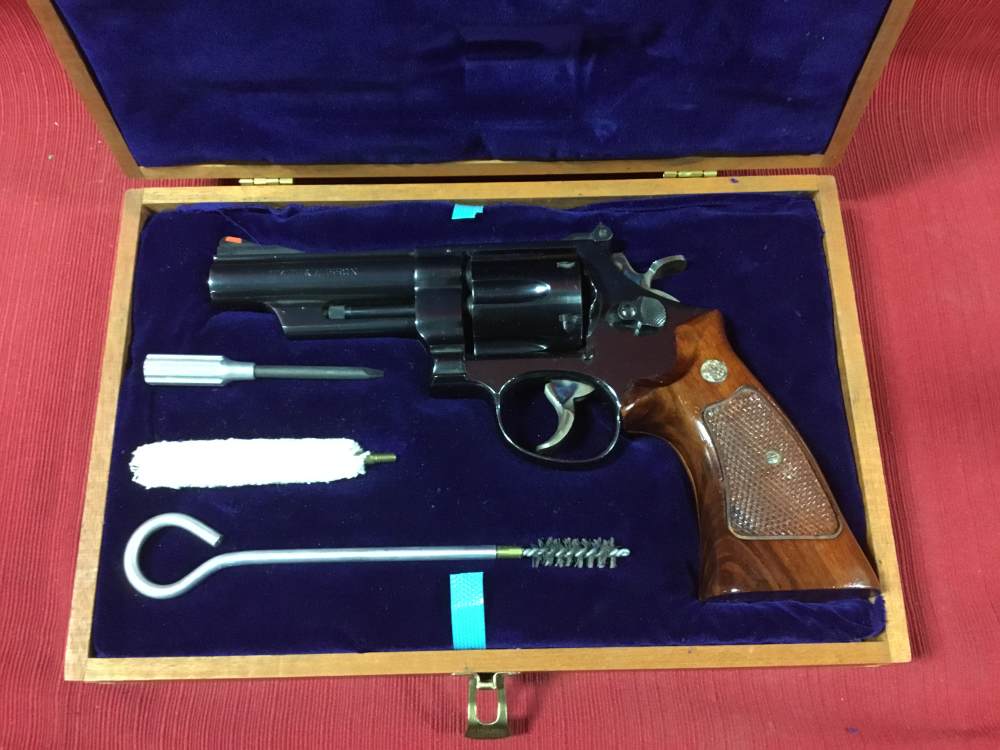 Smith & Wesson Model 25-5 45 Colt-img-3