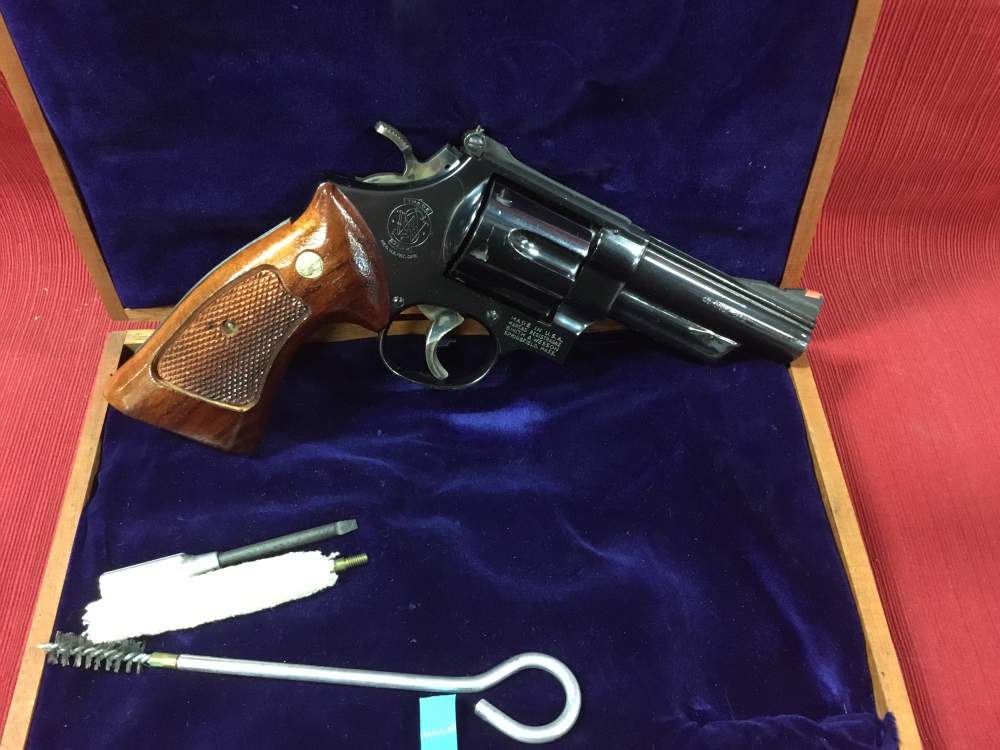 Smith & Wesson Model 25-5 45 Colt-img-2