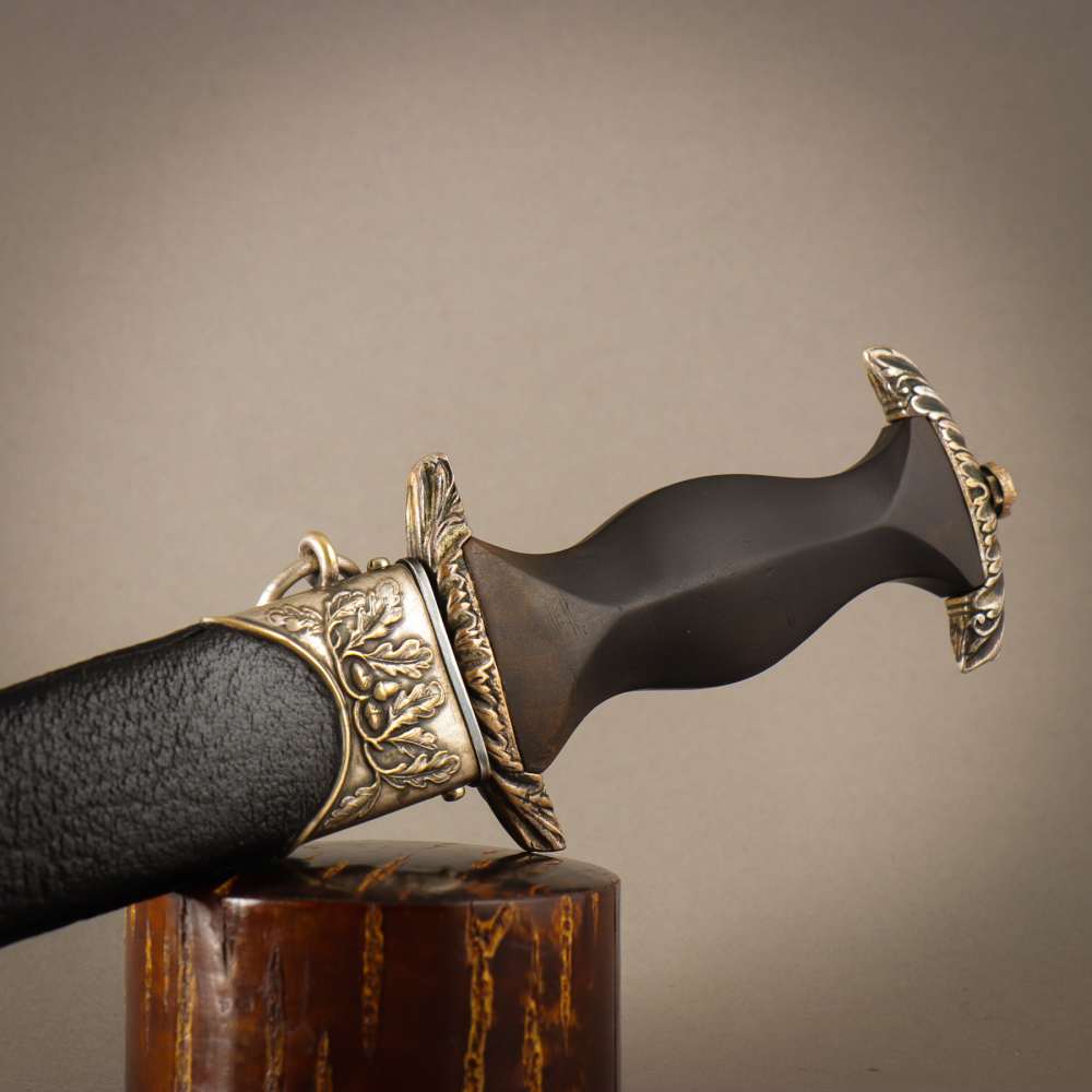 FINE 1933 HIGH HONOR SS DAGGER OAK LEAF SCABBARD DAMASCUS STEEL WW2 GERMANY-img-65