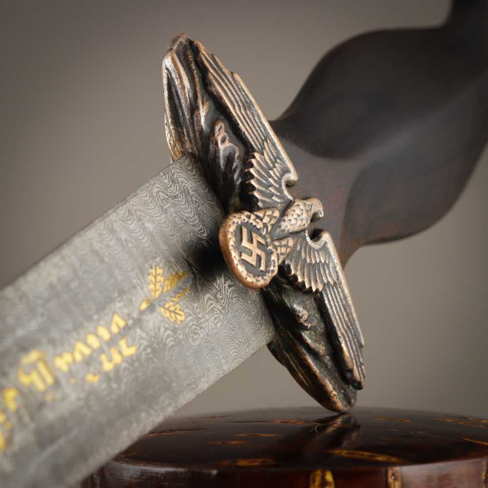 FINE 1933 HIGH HONOR SS DAGGER OAK LEAF SCABBARD DAMASCUS STEEL WW2 GERMANY-img-45