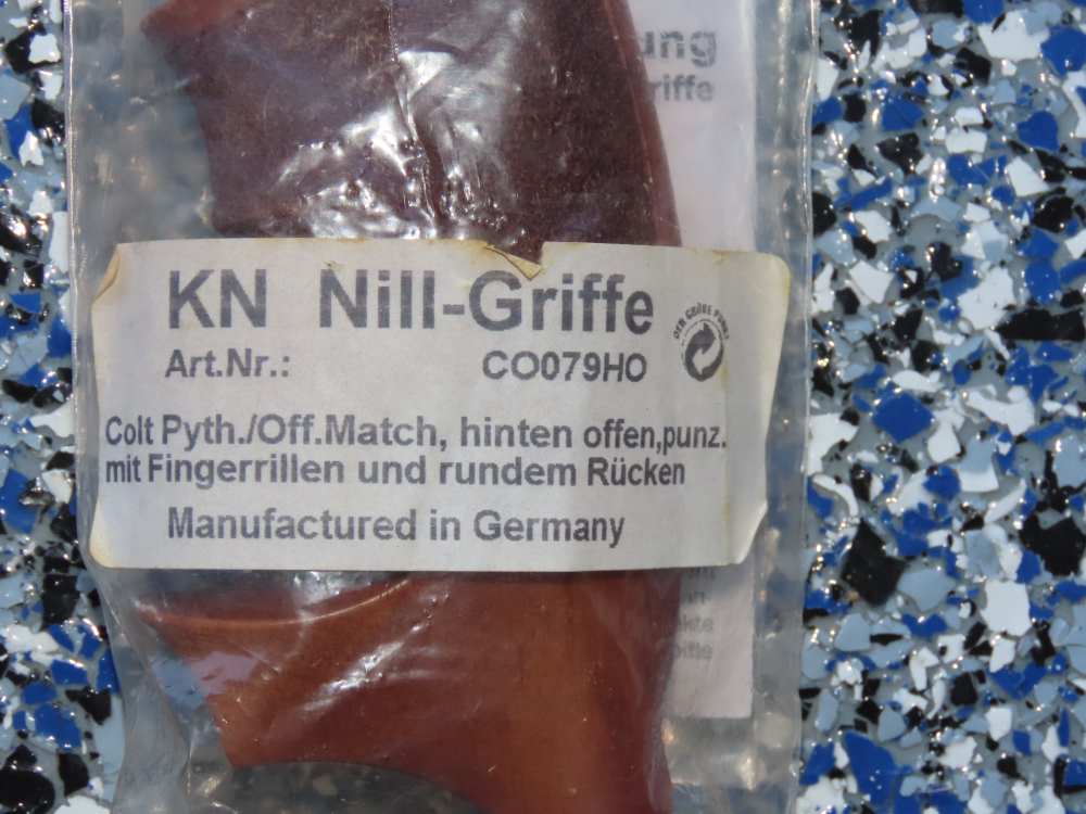Rare! KN NILL-GRIFFE carved COLT PYTHON Wood  Match Target Grips No Reserve-img-0