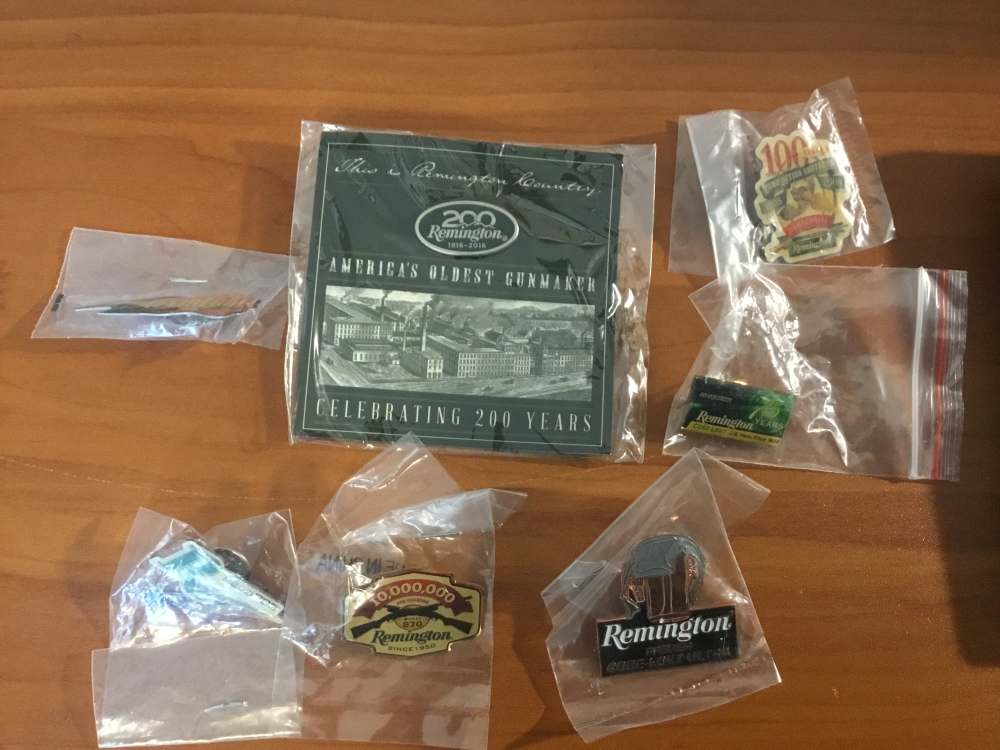 7 RARE vintage Remington collectibles Mint, unused condition (REM4)-img-0