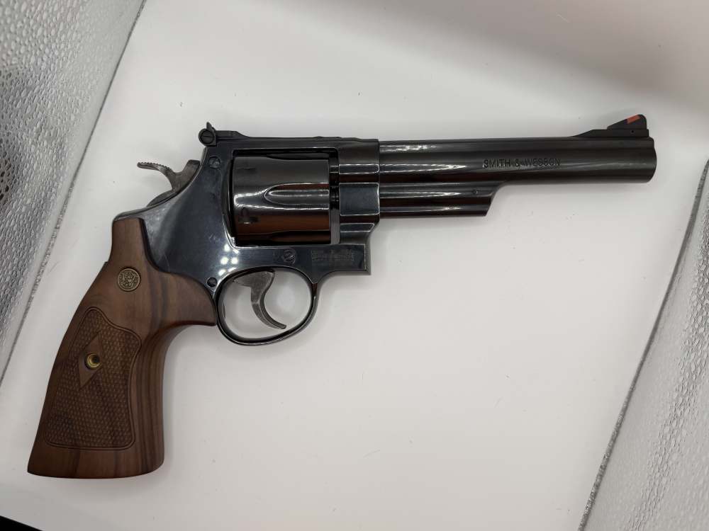 S&W 57-6 41Mag 6"-img-1