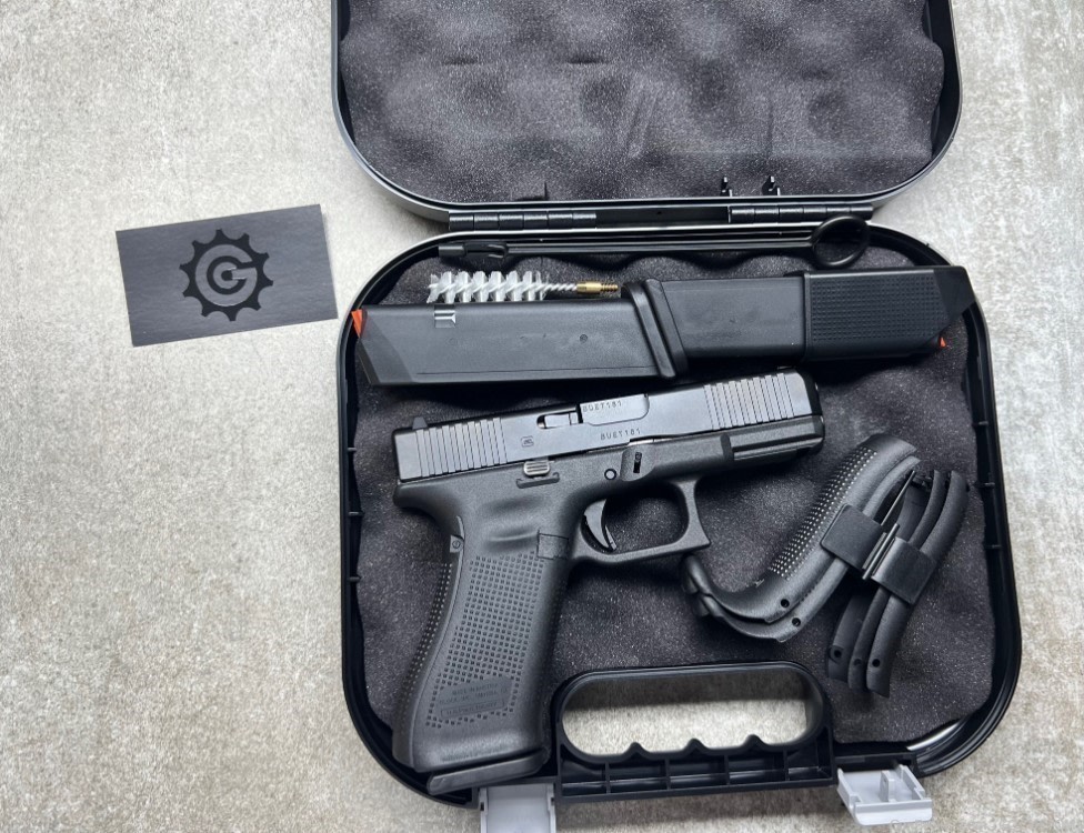 NIB GLOCK 45 G45 G5 9MM 17+1!-img-1