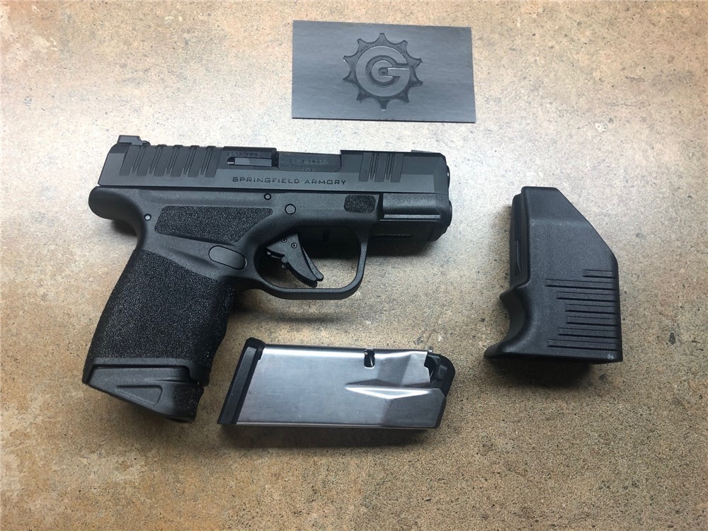 NIB SPRINGFIELD ARMORY HELLCAT 9MM 10+1 W NIGHT SIGHTS-img-0