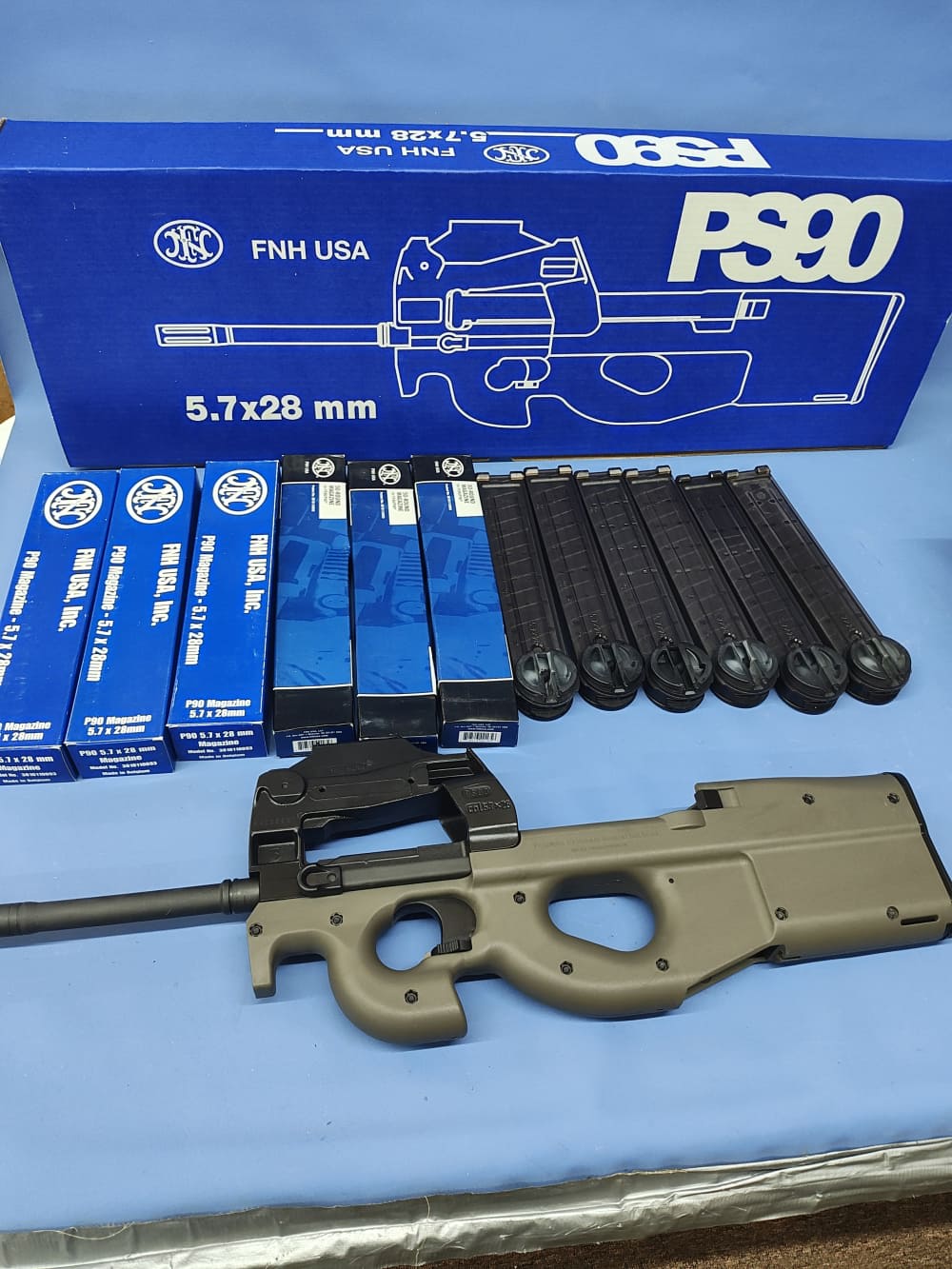 FN PS90 Gen 1 with 12-50rd Magazines and Shell Catch Bag Like New with Box-img-0