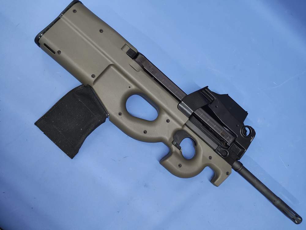 FN PS90 Gen 1 with 12-50rd Magazines and Shell Catch Bag Like New with Box-img-9