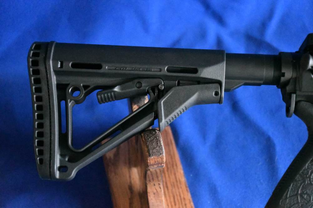 Spikes Tactical Crusader 5.56 16" in excellent condition 95% -img-1