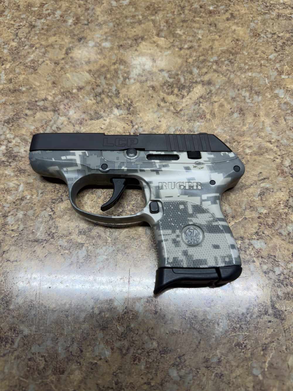 RUGER LCP ARMY .380 ACP HIGH POLISH BLUE NEW in box bought in 2014-img-8