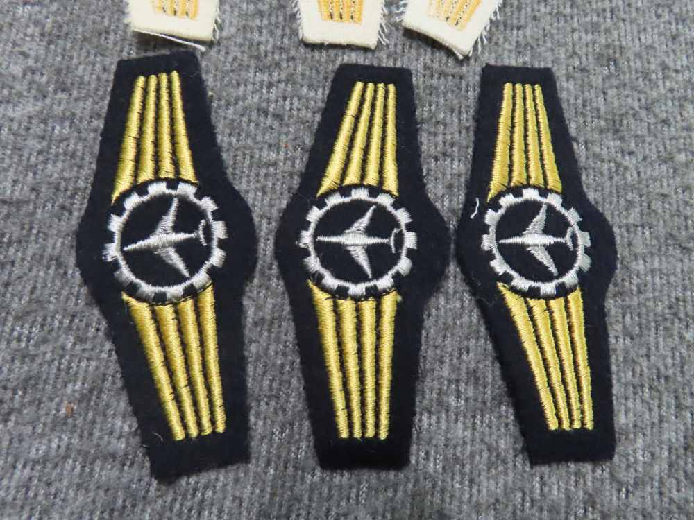 34 PIECE SOVIET RUSSIAN AND EAST GERMAN MILITARY PATCHES, COLLAR TABS-img-12