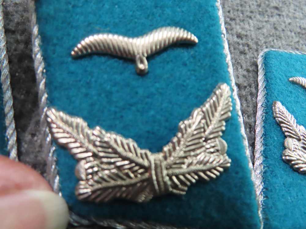 34 PIECE SOVIET RUSSIAN AND EAST GERMAN MILITARY PATCHES, COLLAR TABS-img-15
