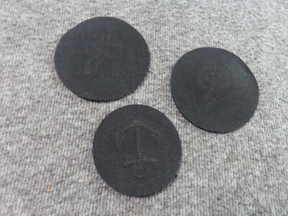 34 PIECE SOVIET RUSSIAN AND EAST GERMAN MILITARY PATCHES, COLLAR TABS-img-4