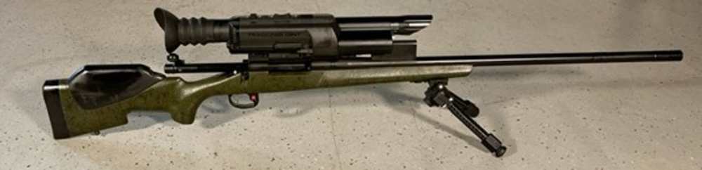 TRACKING POINT 750, 300 WIN MAG COMPLETE PACKAGE-img-0