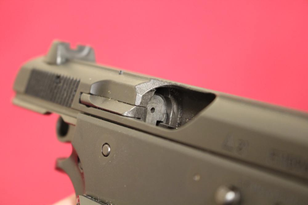CZ 75 Compact 9mm Pistol w/STEEL Frame, 3.75" Barrel, 2x 15rd Mags - 2021-img-28