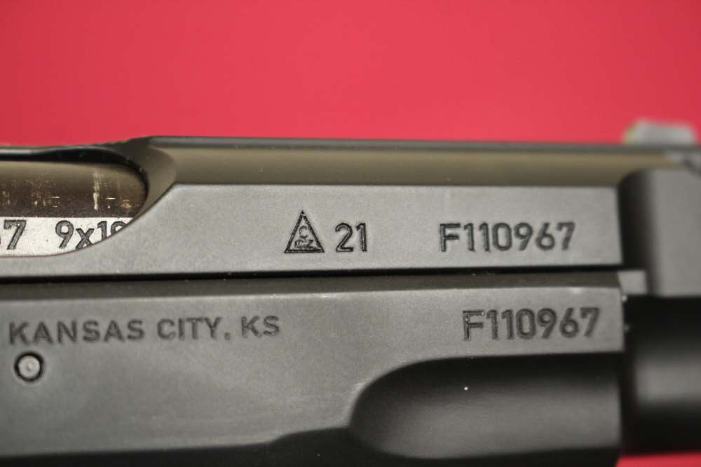 CZ 75 Compact 9mm Pistol w/STEEL Frame, 3.75" Barrel, 2x 15rd Mags - 2021-img-2