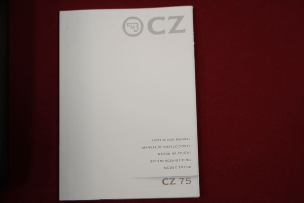 CZ 75 Compact 9mm Pistol w/STEEL Frame, 3.75" Barrel, 2x 15rd Mags - 2021-img-4