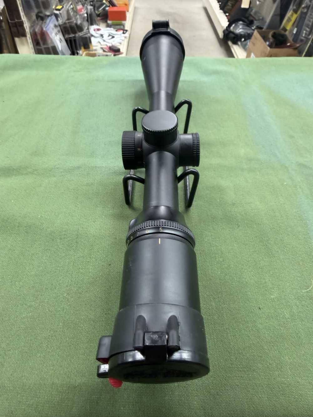 Nikon Monarch 5-20x44 side locking parallax  folding caps nice condition -img-4
