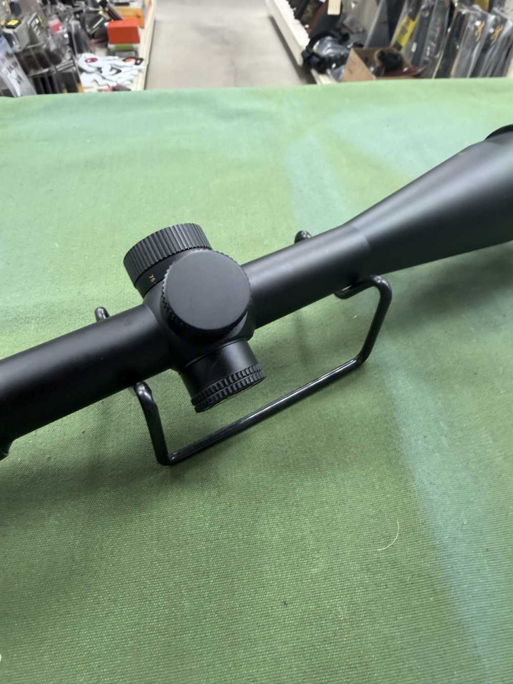 Nikon Monarch 5-20x44 side locking parallax  folding caps nice condition -img-5