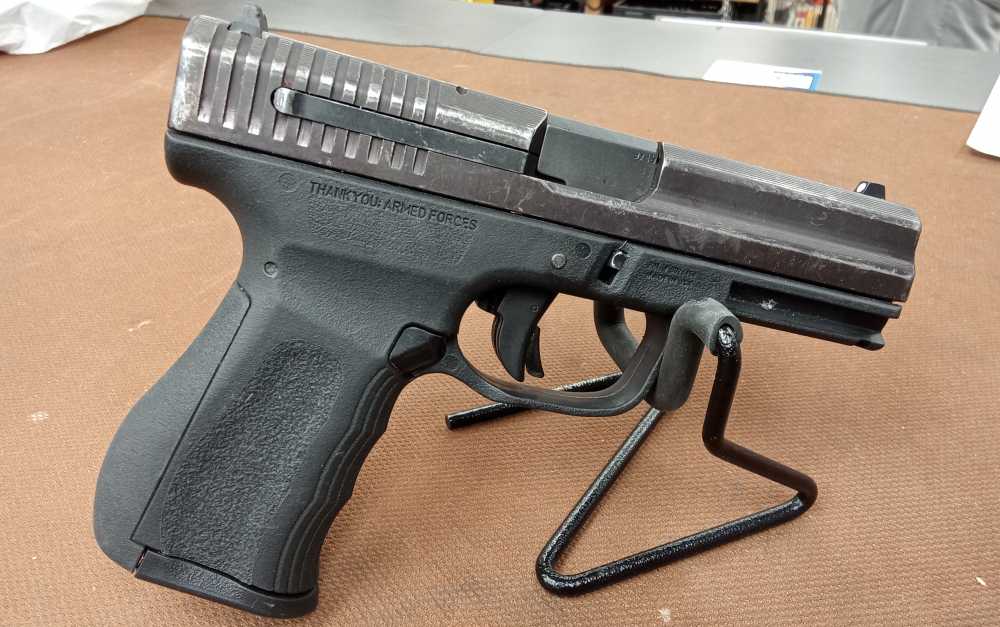 FMK 9C1 G2 9mm pistol -img-5