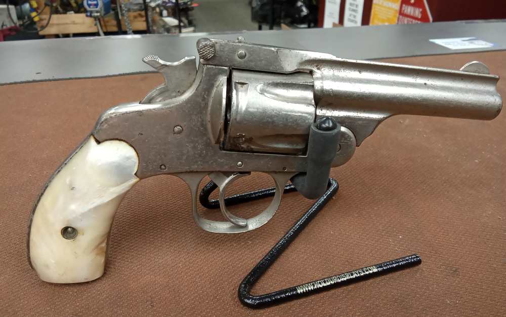 Forehand Arms Top Break 32 S&W Revolver PEARL GRIPS -img-4