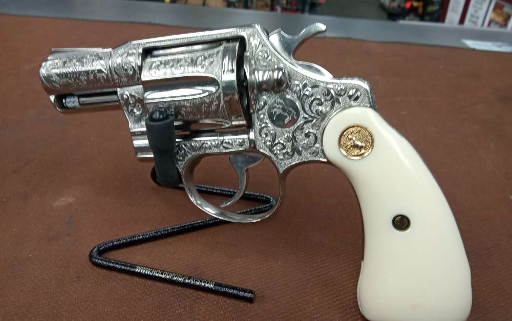 Colt detective special CUSTOM ENGRAVED.38 SPL Revolver -img-3