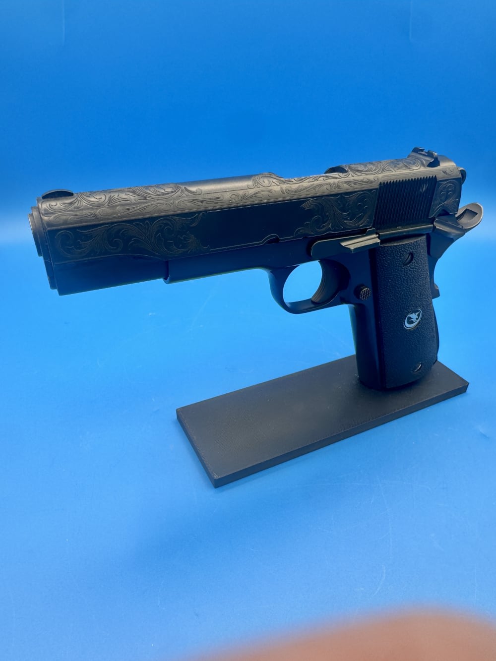 Taylor’s & Co 1911 45 ACP custom ENGRAVED and Cerakoted NEW-img-6