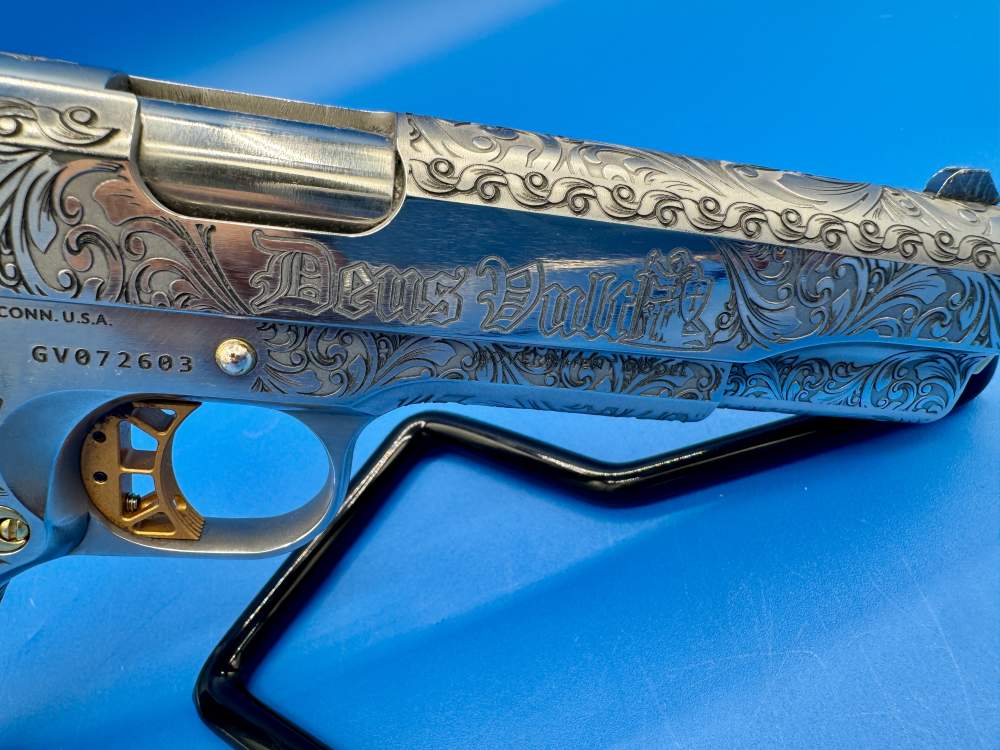 Colt 1911 Government Polished SS with GOLD trim Custom ENGRAVED-img-18