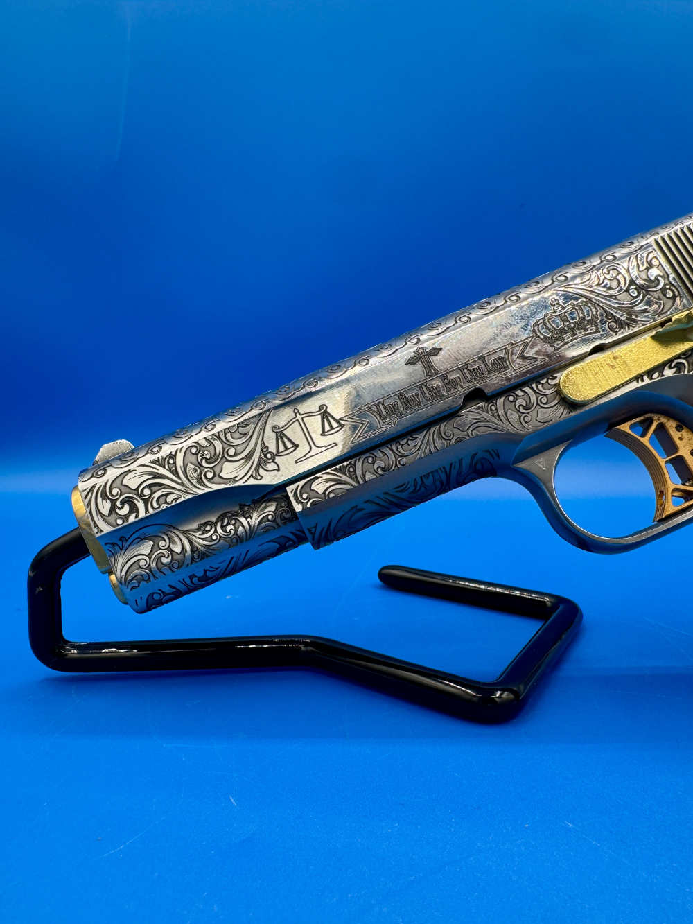 Colt 1911 Government Polished SS with GOLD trim Custom ENGRAVED-img-6