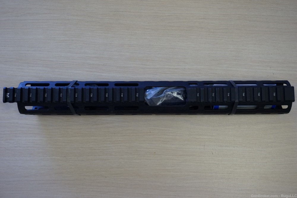 UTG Super Slim 15" M-LOK AR-15 carbine rail-img-3