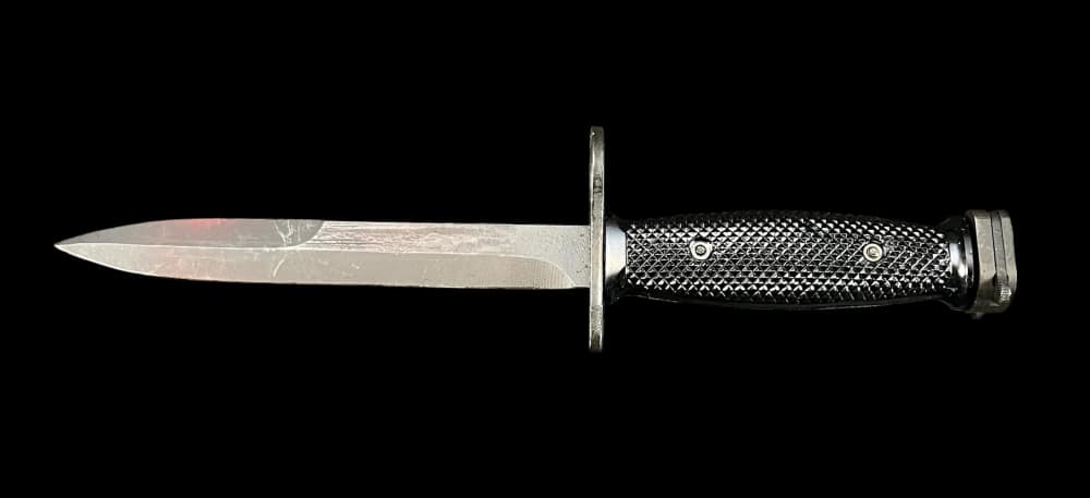 COLT - M-16 - VIETNAM WAR ERA - M7 - FACTORY BAYONET -img-1