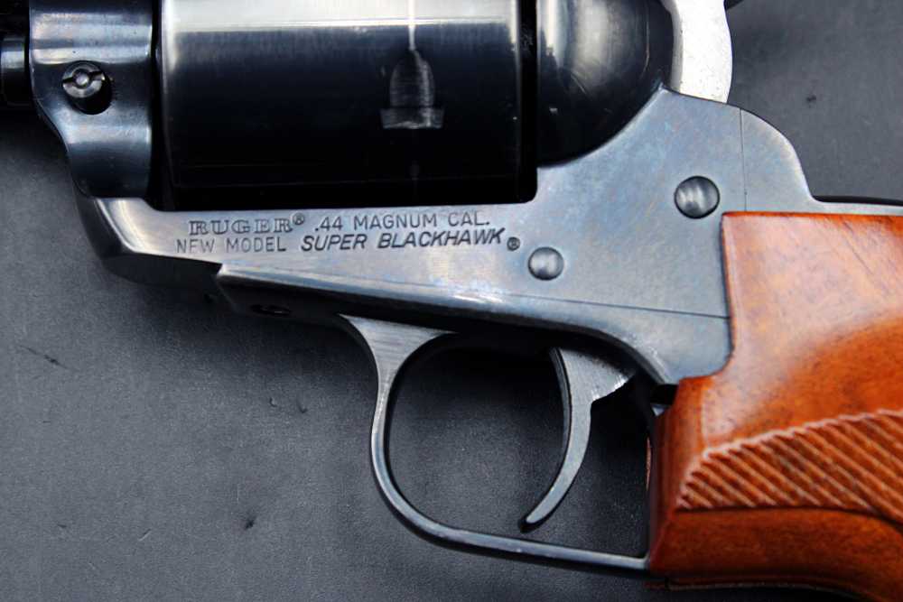 1976 Ruger New Model Super Blackhawk .44 Mag Herritt Grips-img-15