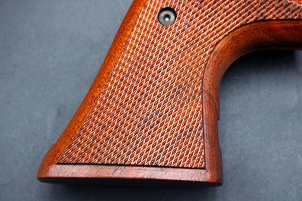 1976 Ruger New Model Super Blackhawk .44 Mag Herritt Grips-img-4